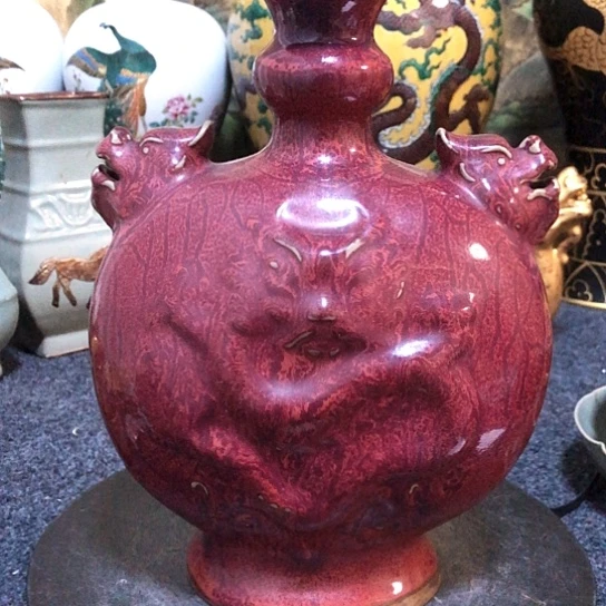 瓷器一件，品相完好