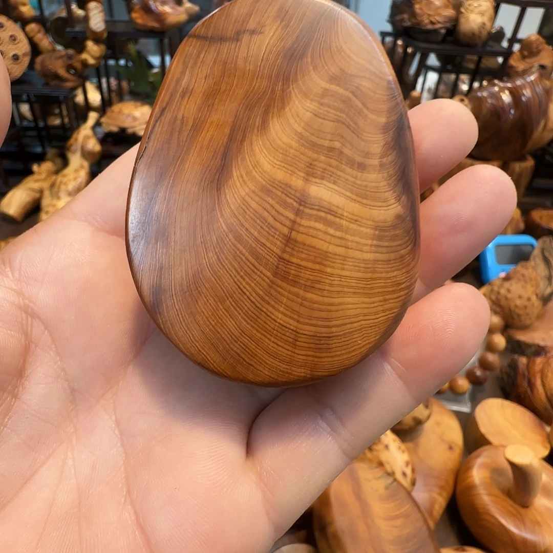 云***上柏木（崖柏）太行陈化黑油闻香手把件