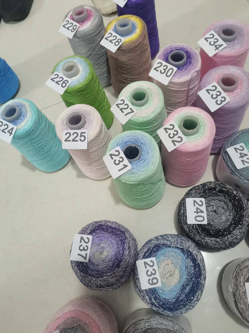 柔软亲肤丝光棉线手工渐变蛋糕线可钩织披肩连衣裙