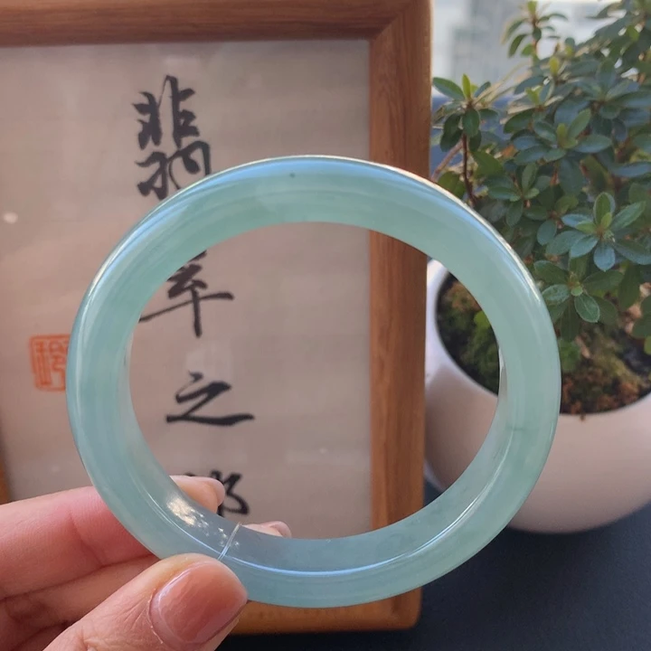 翡翠手镯未镶嵌翡翠手镯57