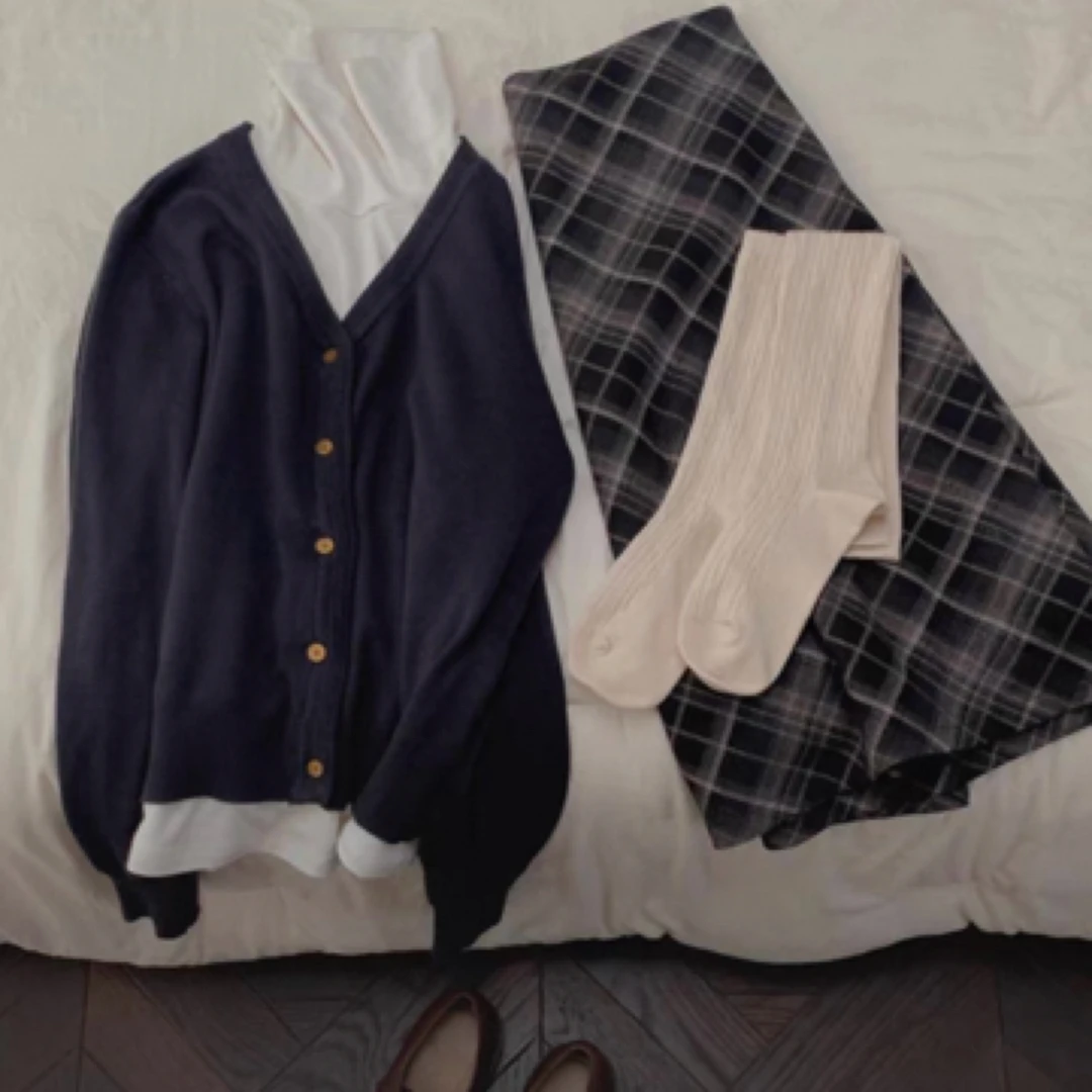 客户订单针织海军蓝开衫v领显瘦可搭配小裙子