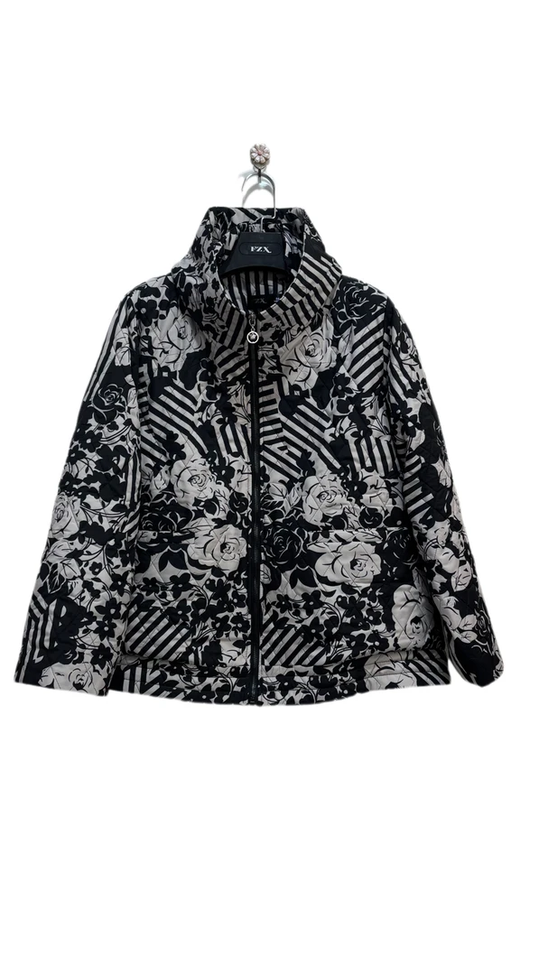 帽领印花短款棉衣（88码衣长66cm胸围122cm）假帽