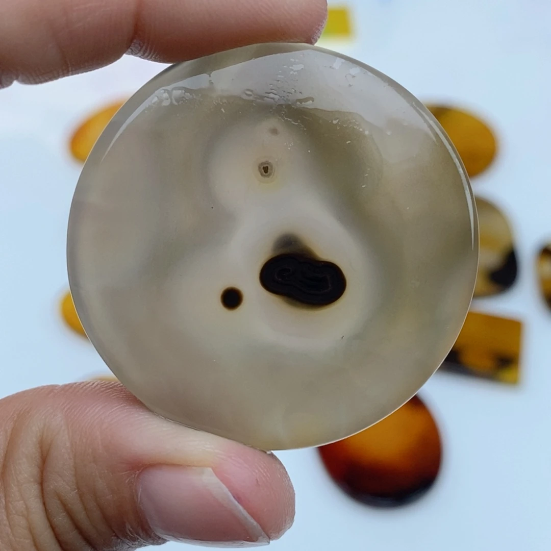 石***古玛瑙/玉髓未镶嵌珠宝半成品