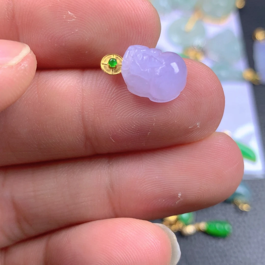 【闪购商品】翡翠18K金镶嵌颈饰赵*