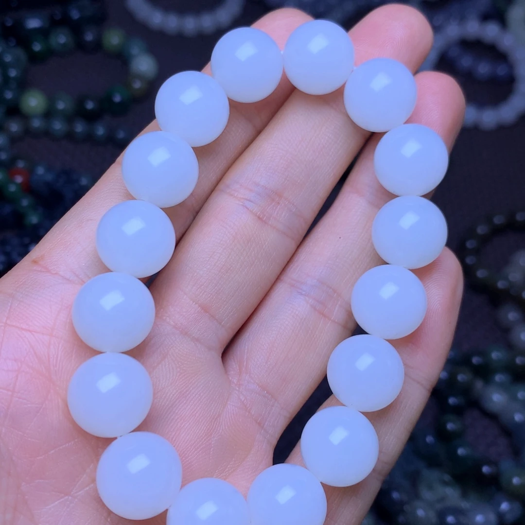 和田玉未镶嵌手串