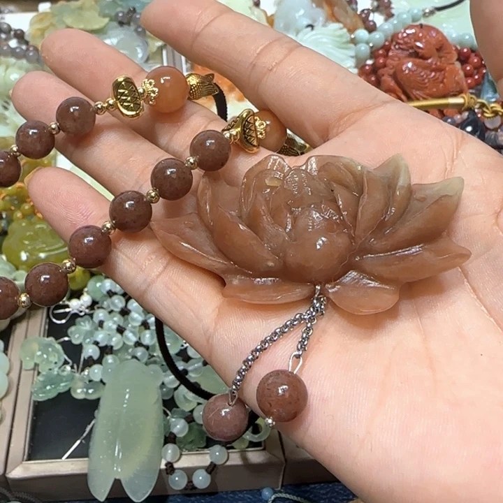 蛇纹石玉未镶嵌吊坠