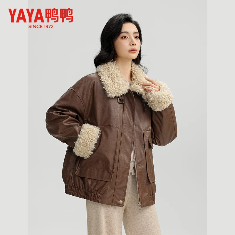 YAYA/鸭鸭羽绒服女短款时尚宽松保暖秋冬皮毛一体韩版YE4B002991A