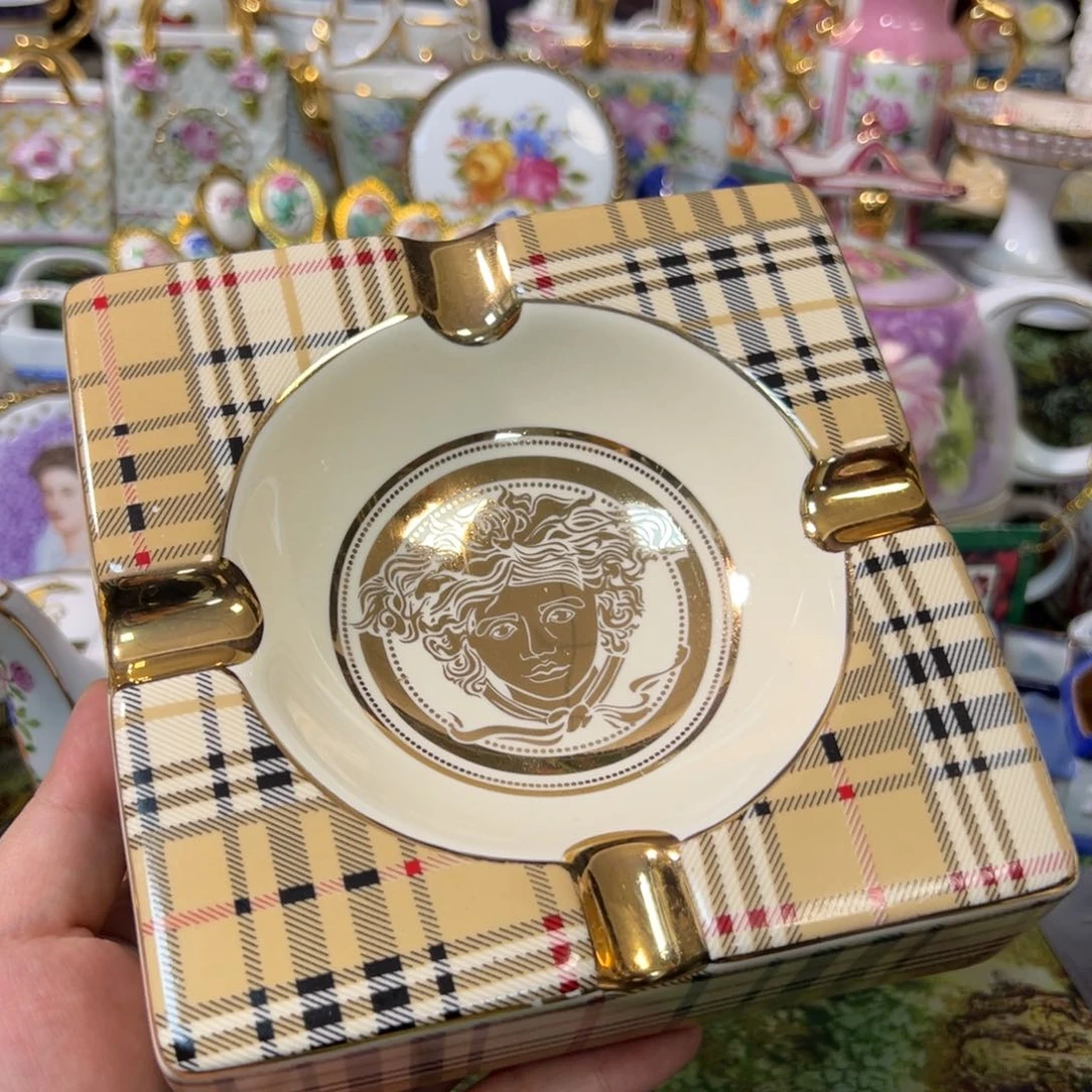 摆件鹿与海陶瓷家居用品有限公司