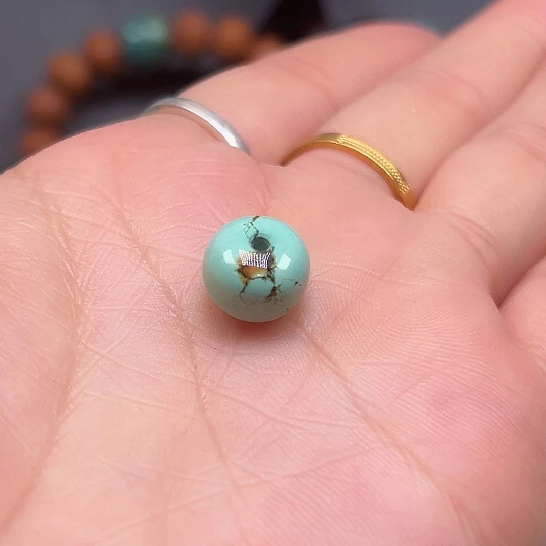 绿松石珠宝奇石未镶嵌山****绕