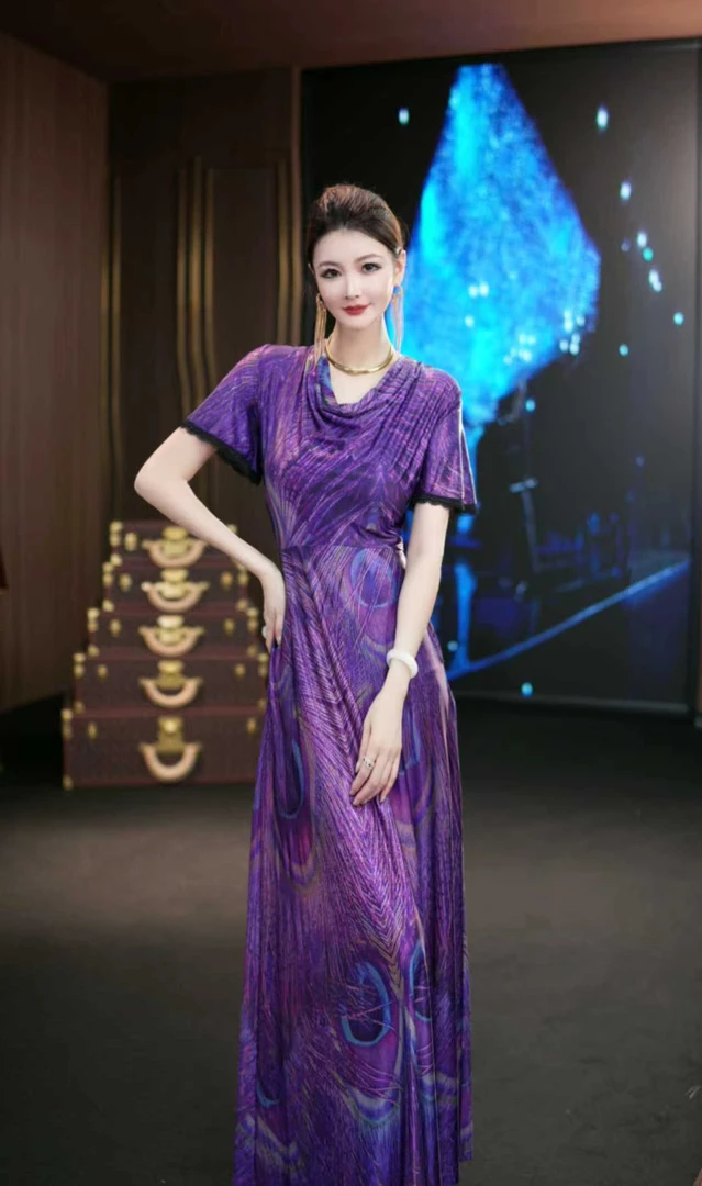 YINGHOU【曼曼】显瘦轻奢长款时尚优雅法式设计师连衣裙D1566