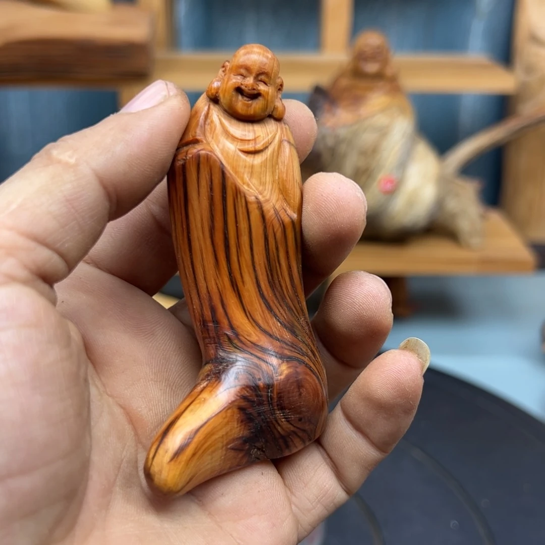 木翔****己崖柏木摆件手把件