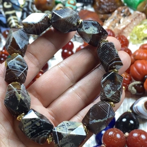 玛瑙/玉髓未镶嵌挂件