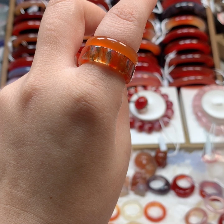 玛瑙/玉髓手镯未镶嵌章*?