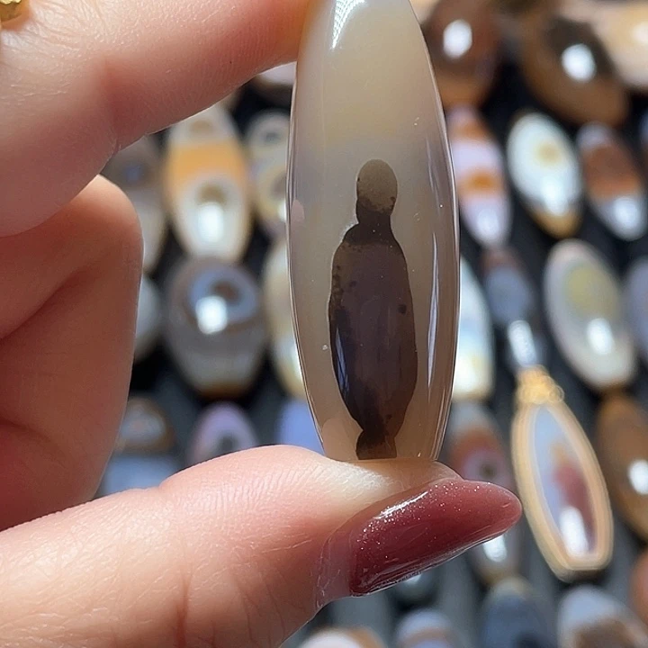 玛瑙/玉髓未镶嵌颈饰