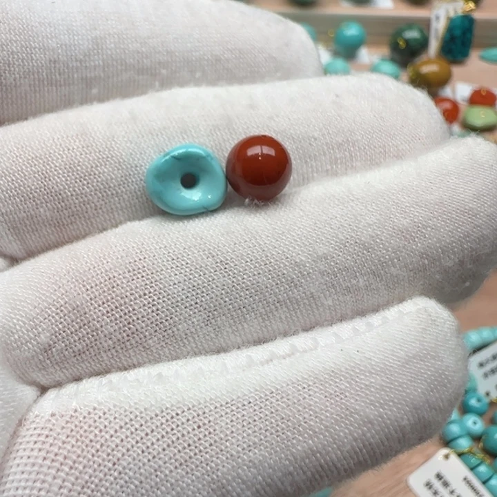 南红玛瑙未镶嵌珠宝奇石