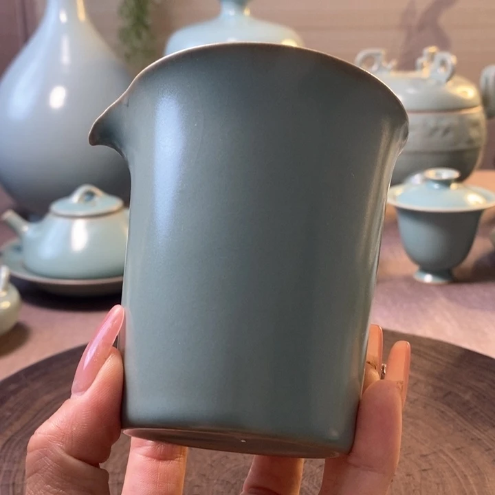 公道杯一一一一一一一 暇