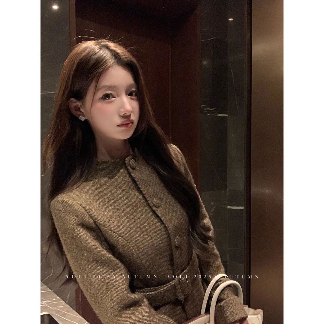 YOLI 张宥利"都市情调" 棕色毛呢外套女冬季系带收腰显瘦羊毛上衣