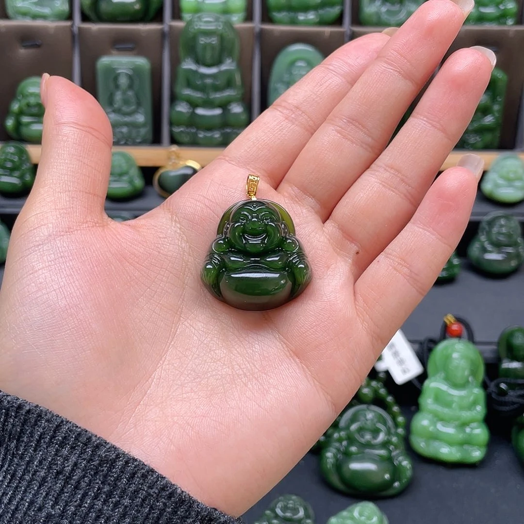 颈饰18K金镶嵌和田玉