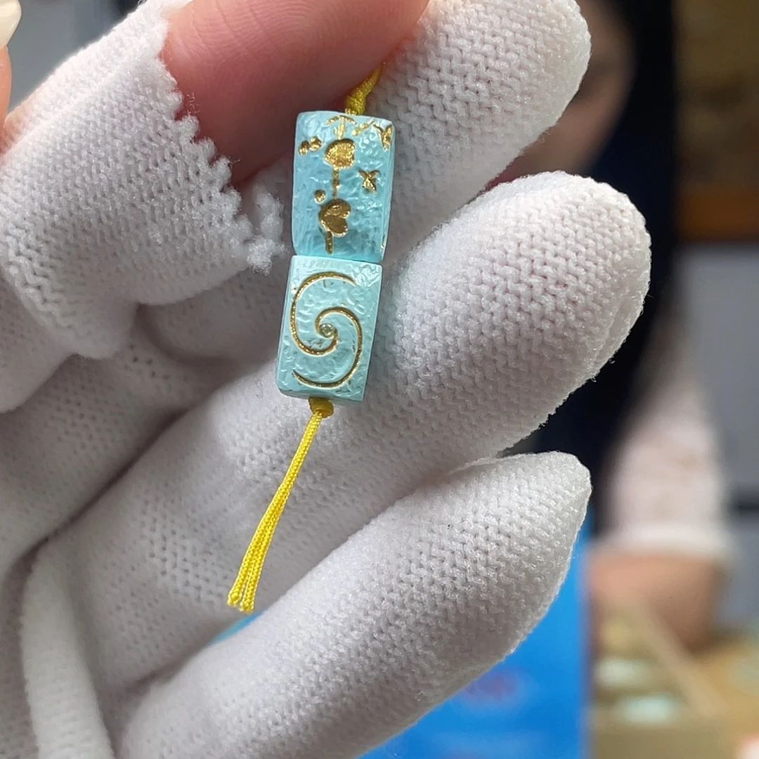 绿松石未镶嵌挂件