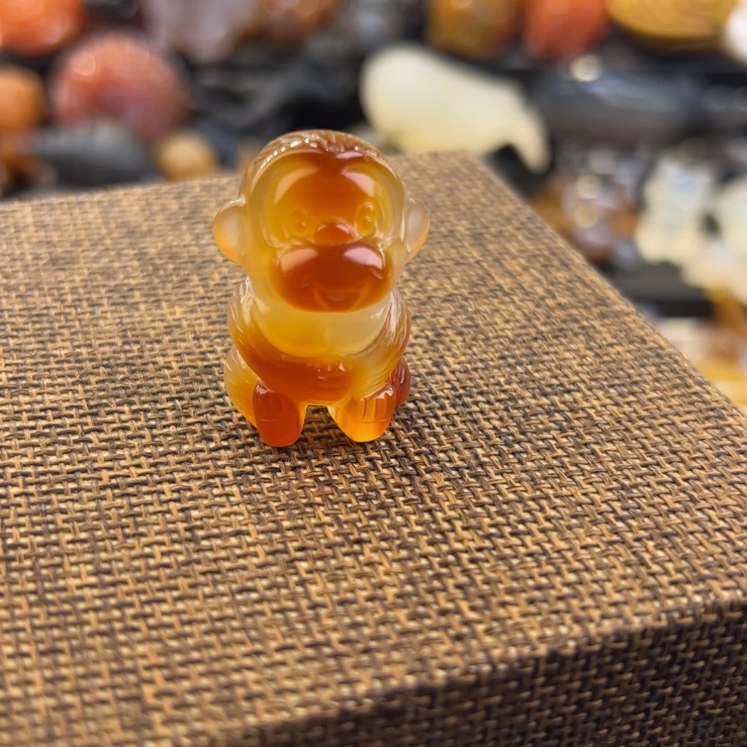 未镶嵌手玩摆件定制玛瑙小猴挂件/摆件