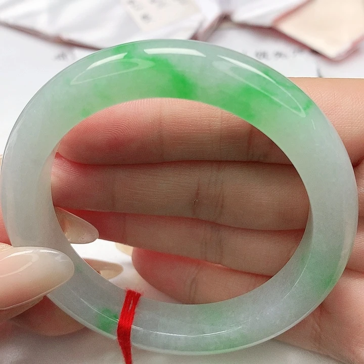 翡翠手镯未镶嵌缅甸天然A货翡翠