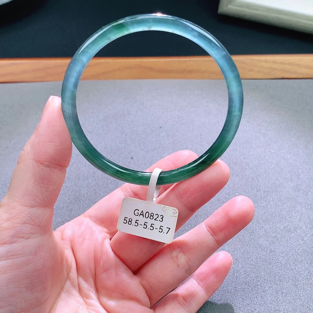 翡翠未镶嵌手镯天然翡翠手镯a货