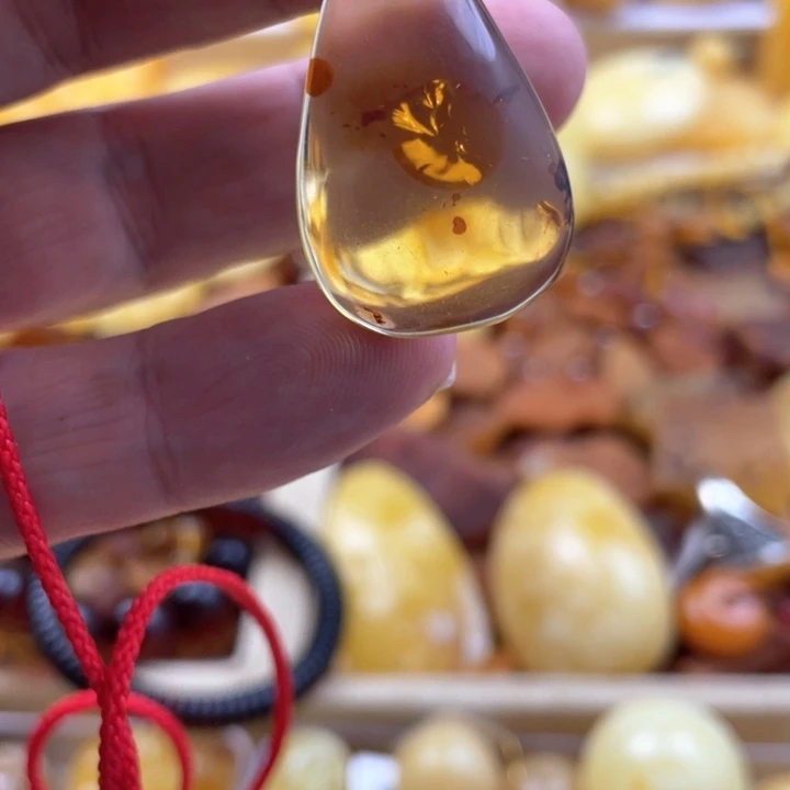 蜜蜡手串未镶嵌吊坠