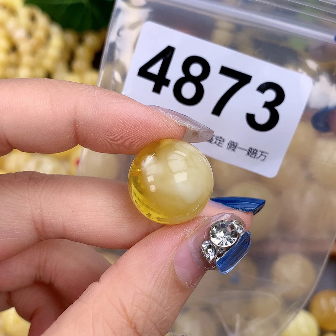 蜜蜡未镶嵌珠宝奇石18.7