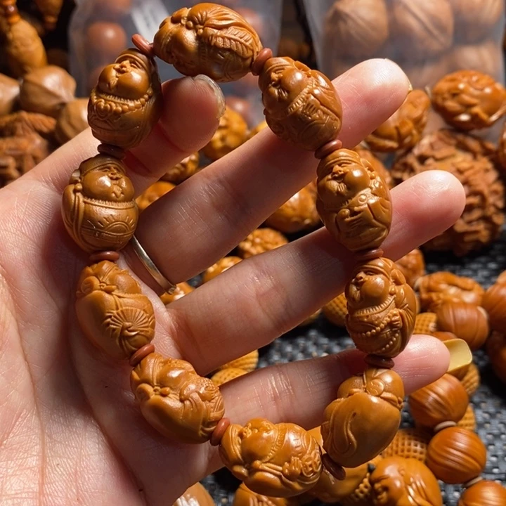 橄榄核吊坠嘟嘟财神