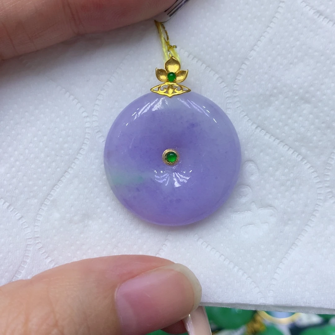 颈饰18K金镶嵌翡翠辣*