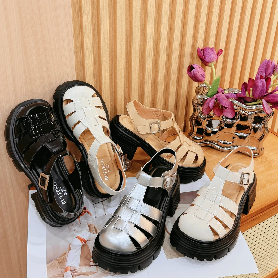 蕊风厚底增高罗马凉鞋女夏季2025新款镂空时尚百搭包头软底猪笼鞋