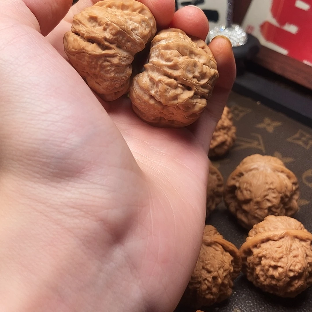 文玩核桃吊坠蛤蟆