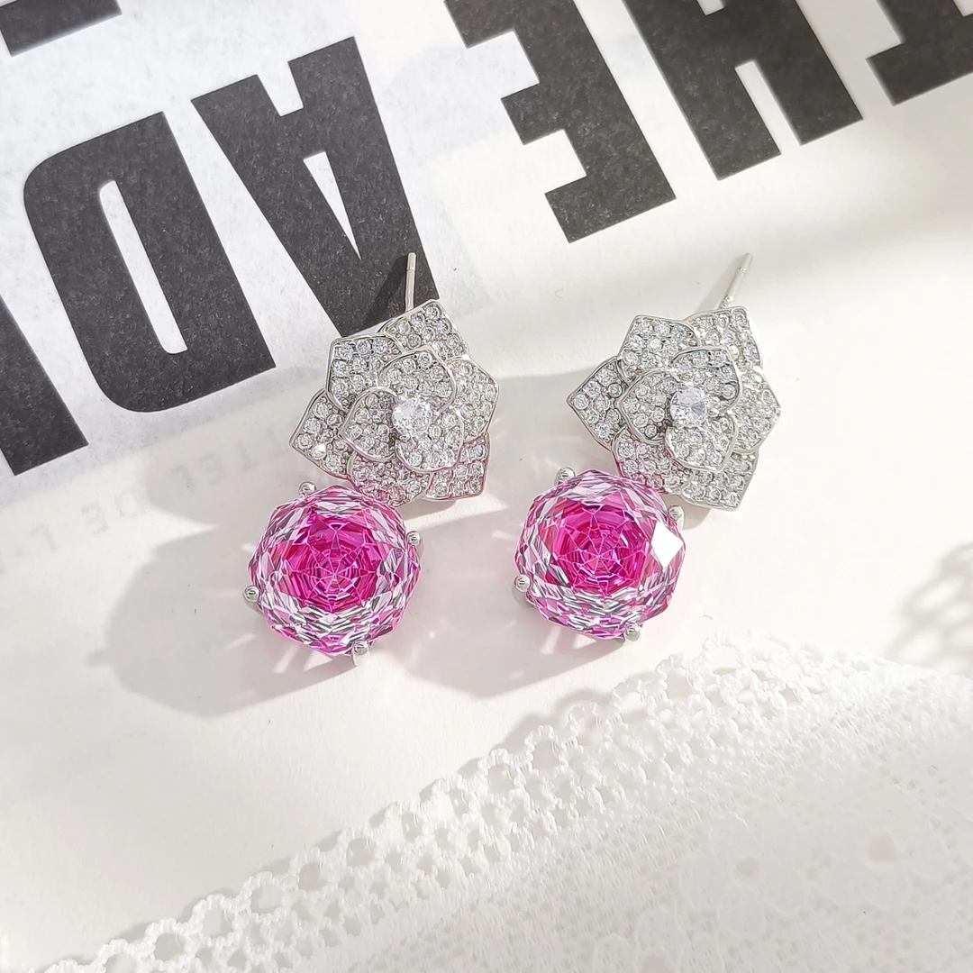 铜合金合成锆石耳饰 WHSM-002708【樱粉恋影】耳饰时尚气质百搭精致