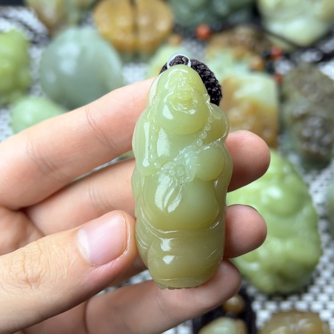 和田玉未镶嵌挂件