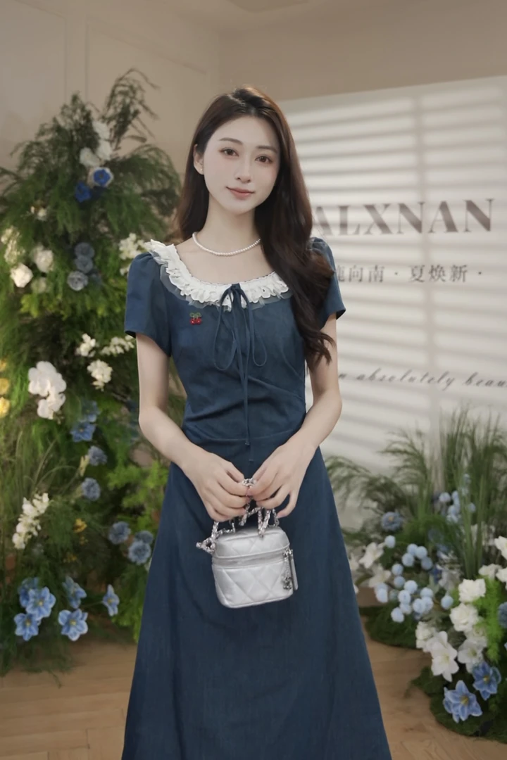 鹿向南【樱桃列车】新款夏季韩系甜美减龄感牛仔棉布轻薄透气连衣裙