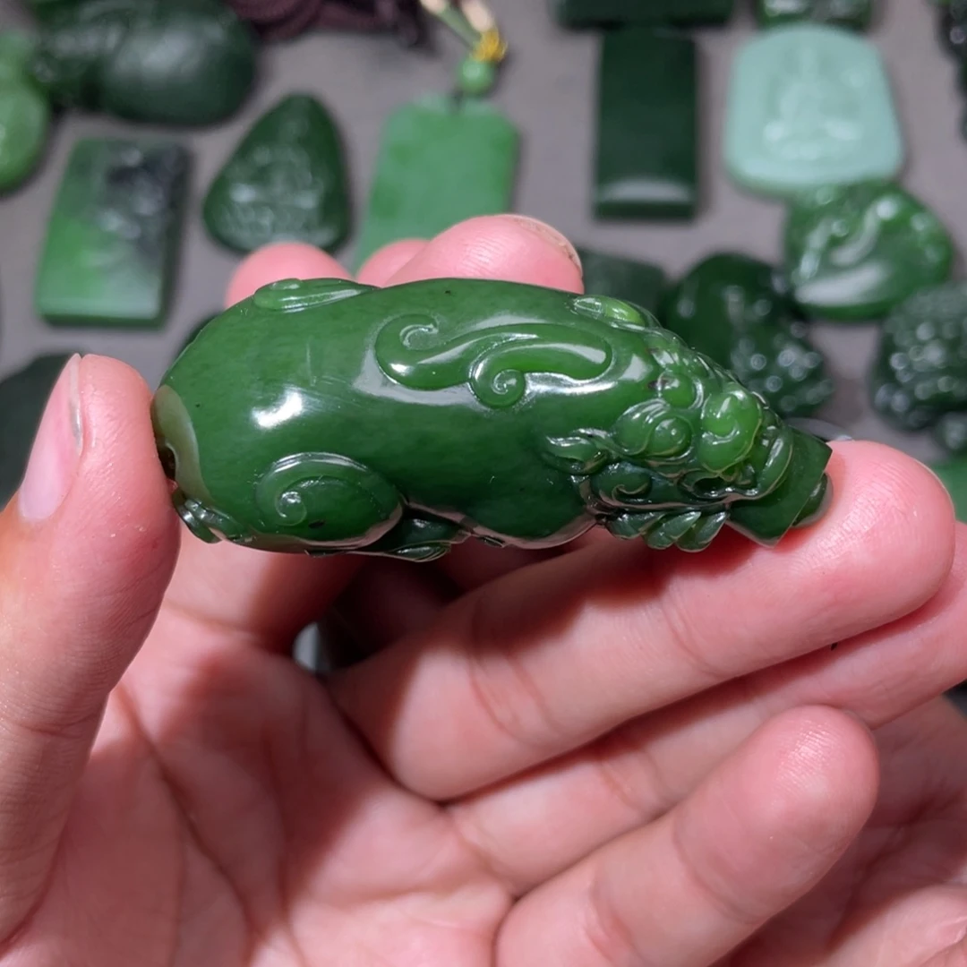 和田玉（碧玉）未镶嵌颈饰