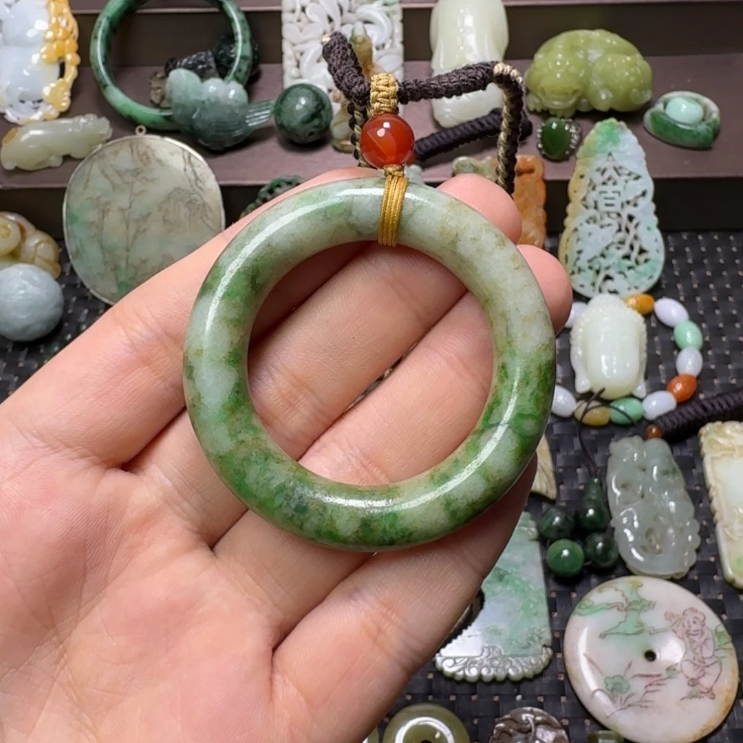 翡翠未镶嵌颈饰翡翠颈饰未镶嵌