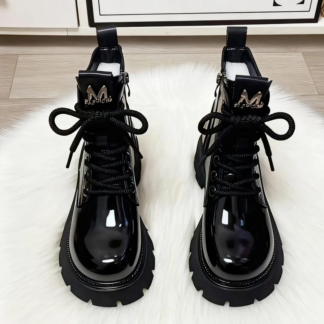 高级感炸街厚底马丁靴女2025年秋冬新款显脚小加绒舒适短靴大码41