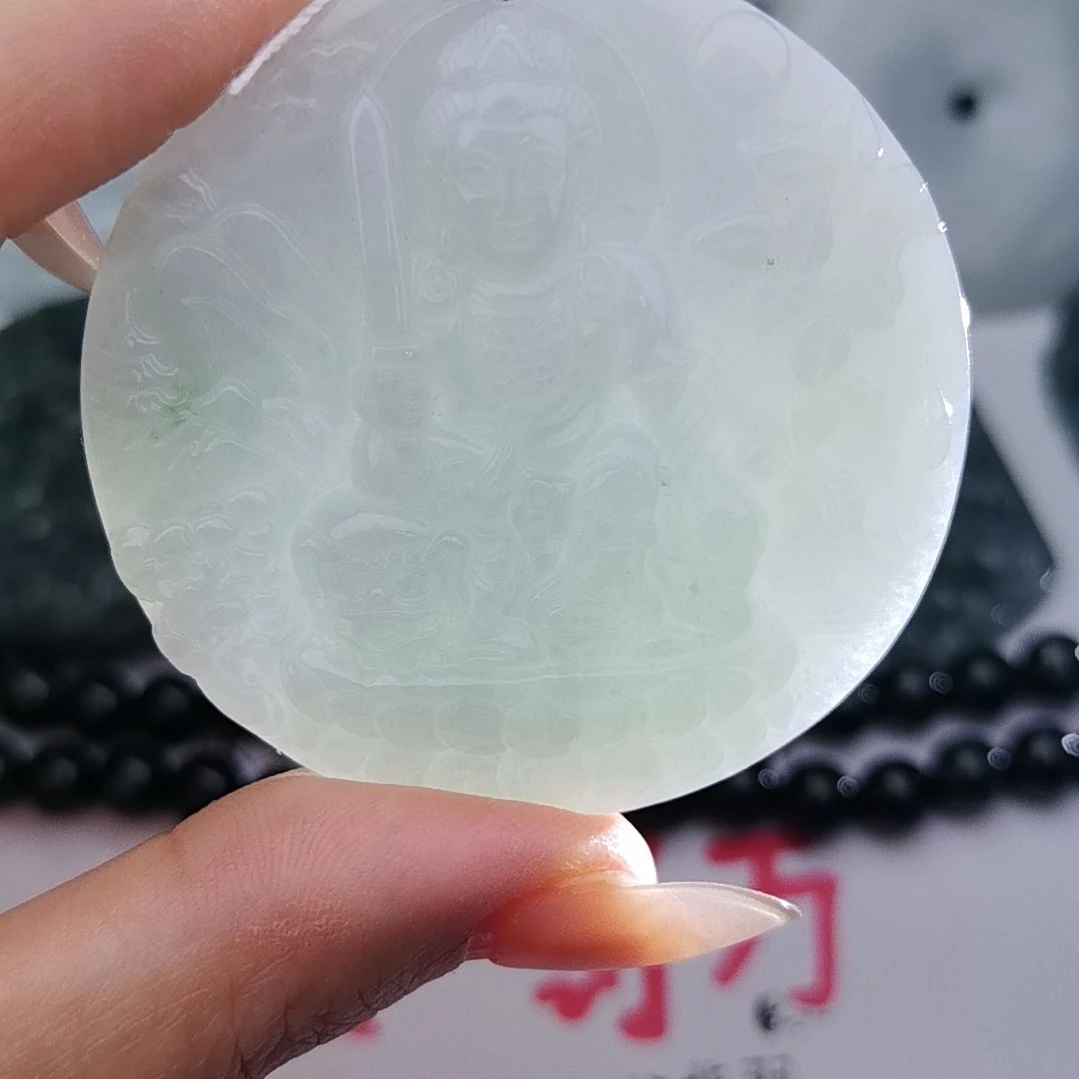 翡翠颈饰未镶嵌天然的A货翡翠多样性发货