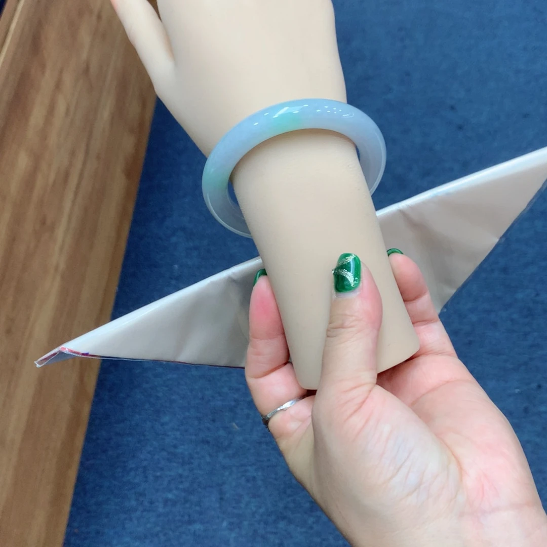 未镶嵌手镯翡翠买断