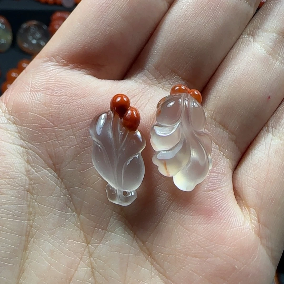 南红玛瑙未镶嵌挂件多样性发其一