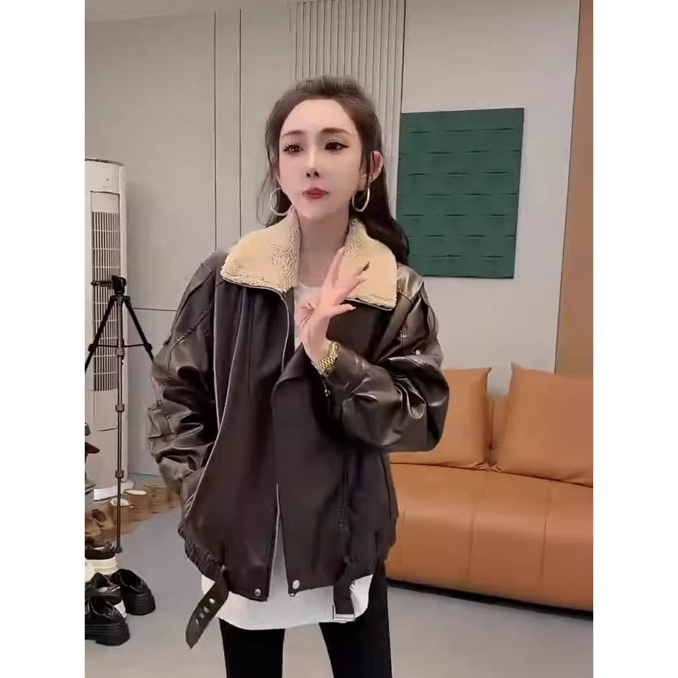 羊羔毛翻领PU皮外套女2025冬季新款高级感保暖时尚韩版上衣外衣潮