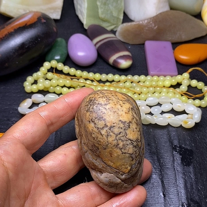 和田玉（糖玉）未镶嵌笔搁