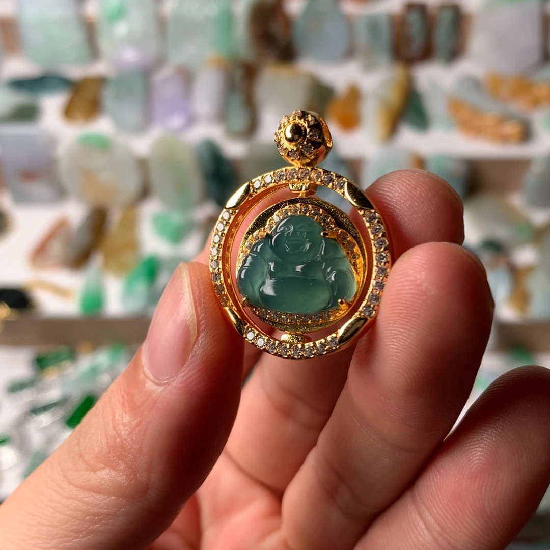 翡翠未镶嵌颈饰危地马拉翡翠，旋转 佛