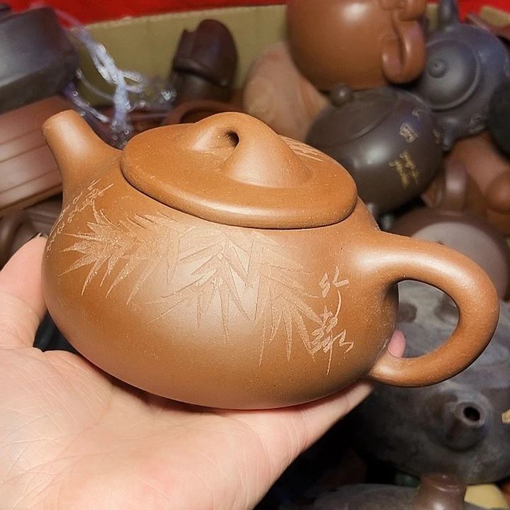 手工制作宜兴紫砂茶壶