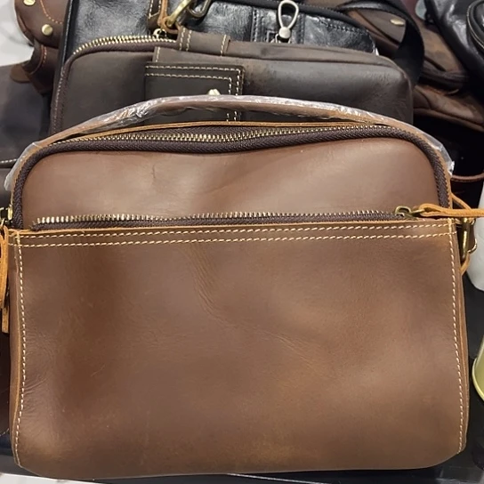 头层牛皮牛皮（革）斜挎包931