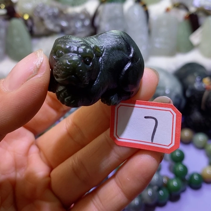 和田玉边角料未镶嵌