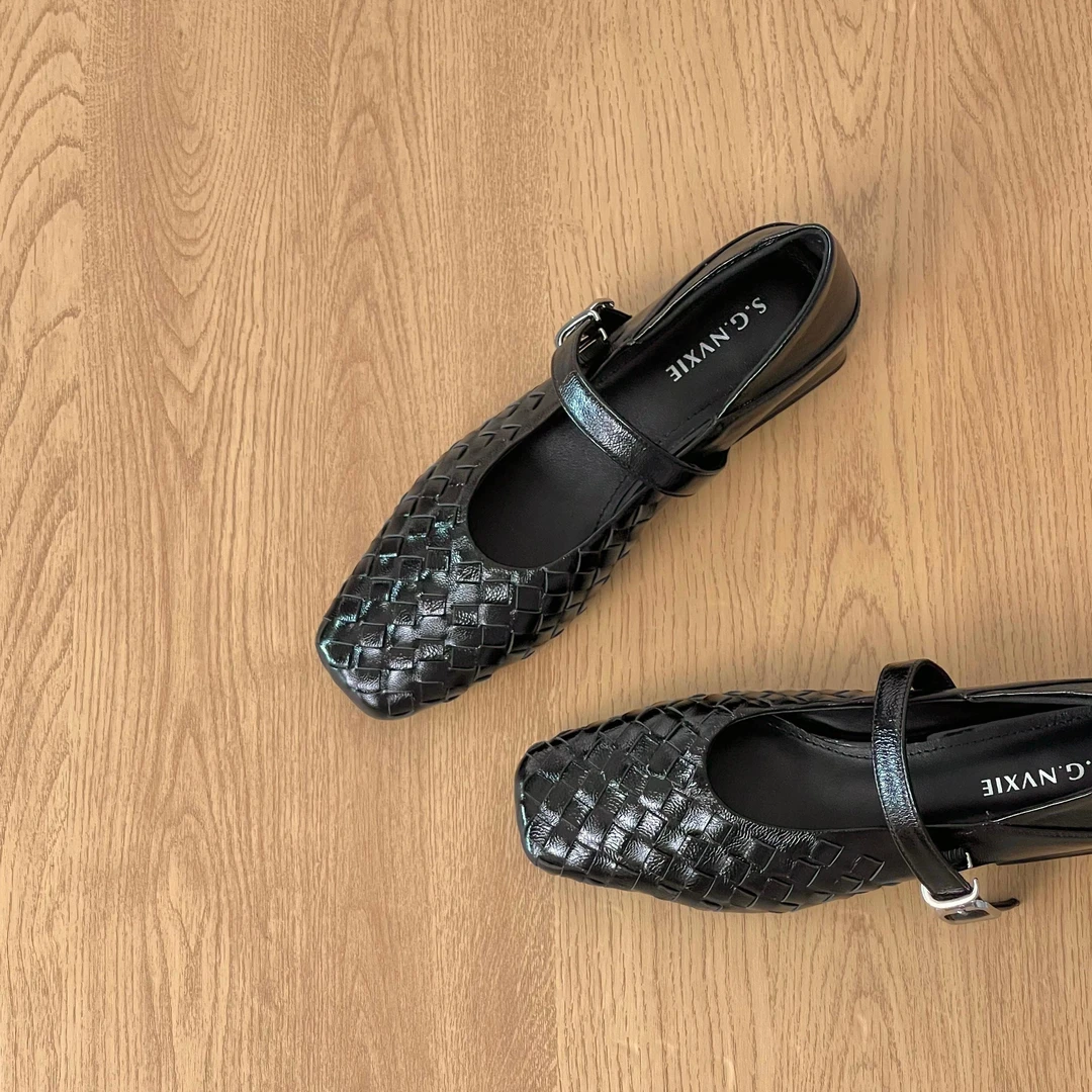 HUSSLOVE 羊皮/漆皮·跟高3CM·休闲风编织一字扣玛丽珍鞋头单鞋女