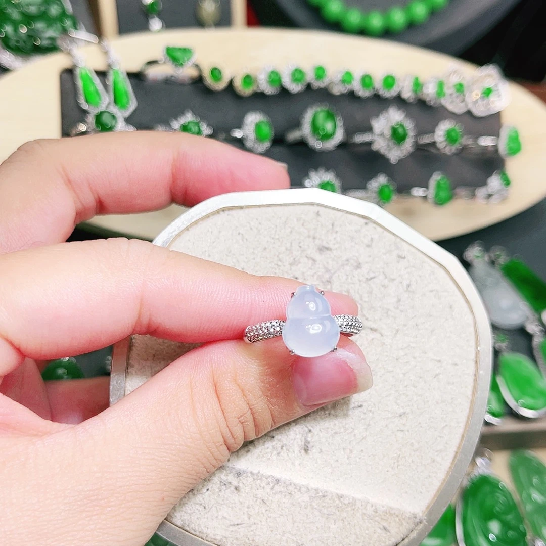 翡翠未镶嵌吊坠(不含链)裸石