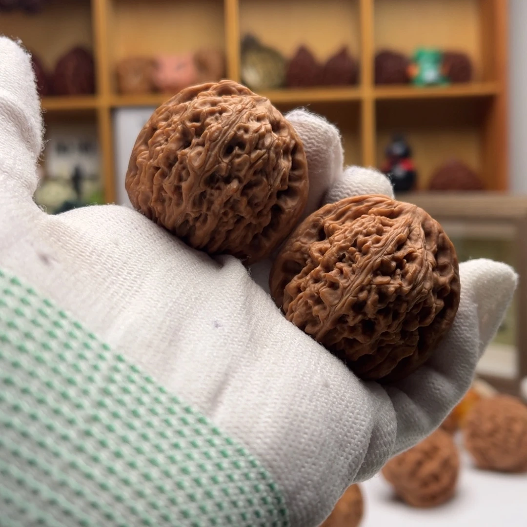 把件文玩核桃福利不退换，38南疆石有蹦